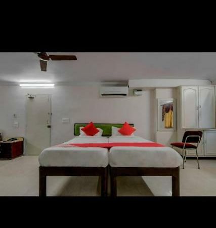 Anupama Hotel Visakhapatnam Extérieur photo